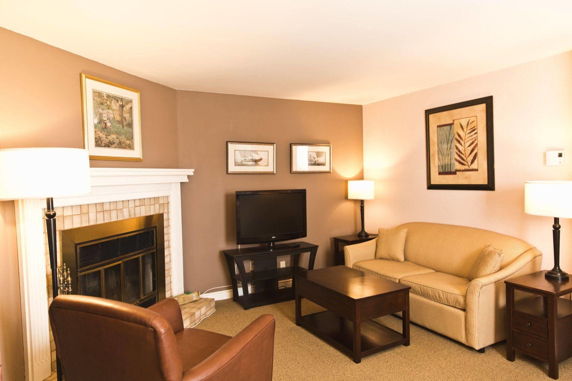 Silver Dart Lodge Baddeck Exterior photo